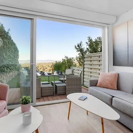 Apartamento Joli 43m2 , Vue , Piscine , Parking *