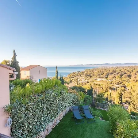 Διαμέρισμα Joli 43m2 , Vue , Piscine , Parking *