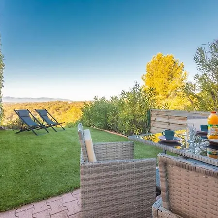 Joli 43m2 , Vue , Piscine , Parking *