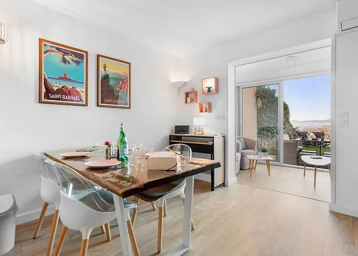 Joli 43m2 , Vue , Piscine , Parking Lejlighed Saint-Raphaël