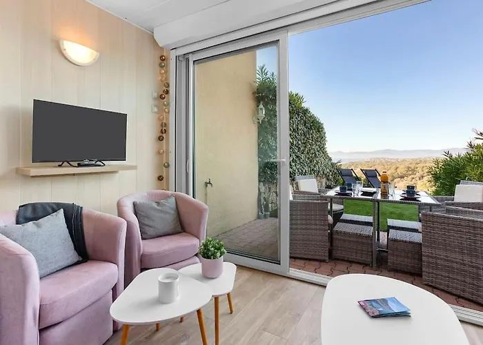 Joli 43m2 , Vue , Piscine , Parking Lejlighed *